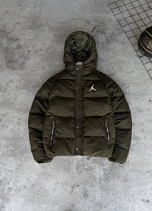 Дуже тепла куртка jordan