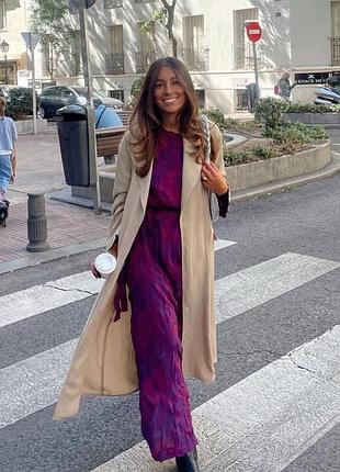 Красива фіолетова жакардова сукня zara
😍😍😍😍😍😍😍