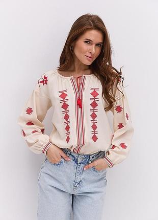 Св-бежева вишиванка з червоною геометричною вишивкою