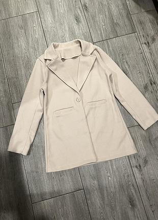 Бежеве класичне пальто , m