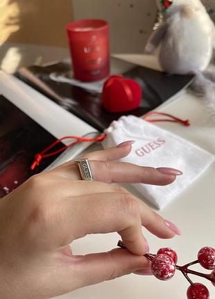 Каблучка зі стразами 8