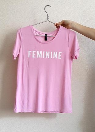 Футболка з надписом