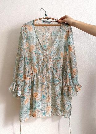 Шифонова блуза туніка поверх купальника nutmeg