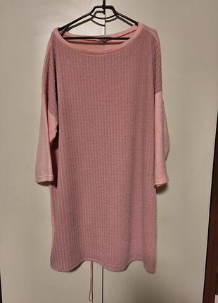 Комфортне плаття рожевого кольору.розмір по бірці 58.