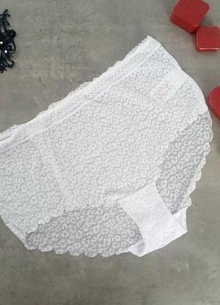 Белые кружевные трусики peacocks