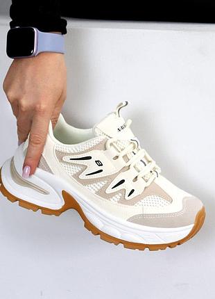 Кросівки на об'ємній підошві