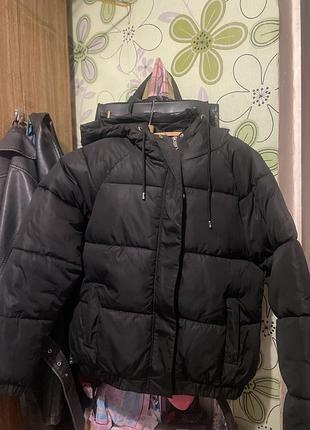 Куртка жіноча