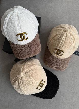 Кепка брендова