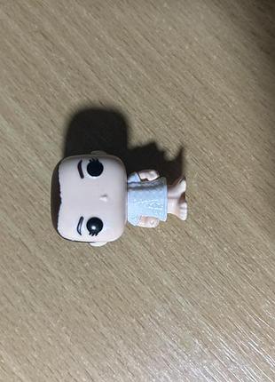 Кіндер джой, дивні справи, 11