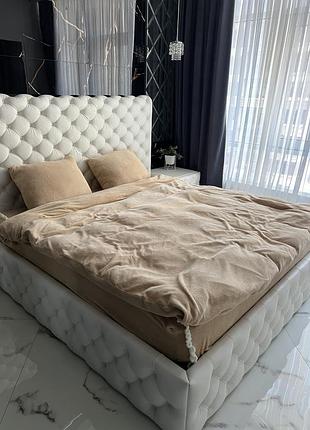 Плюшевое теплое зимнее постельное белье. евро размер. простынь на резинке. кремовый цвет. пушистая постельная на подарок. толстая, плотная постель