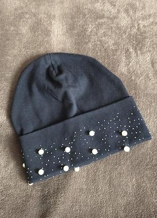 Новая детская демисезонная шапка в жемчугах