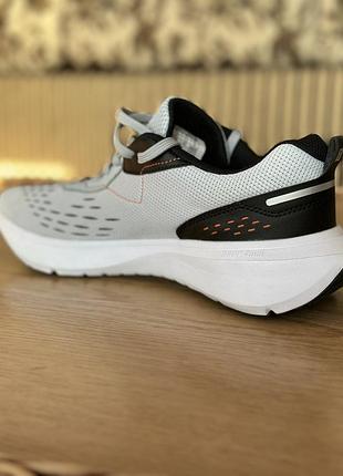 Кроссовки мужские 4