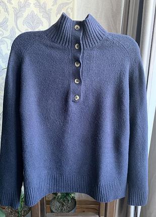 Жіночий светр з високим коміром на ґудзиках zara