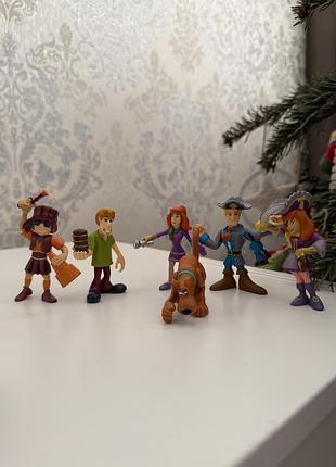Колекційні фігурки персонажів «скубі-ду» (scooby-doo)