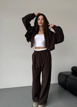 Костюм жіночий