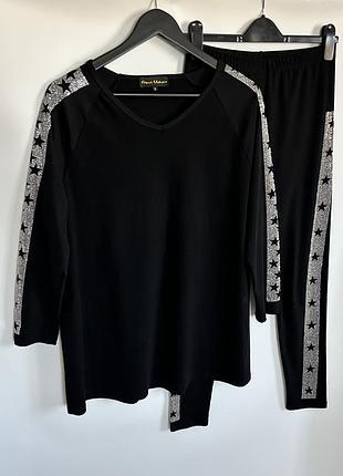 Костюм із стразами