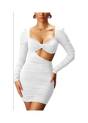 Стильное модное, актуальное белое платье с вырезом под грудью