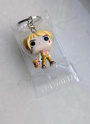 Брилок funko pop harley quinn 3