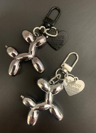 Стильный брелок для сумочки или подвеска на шию