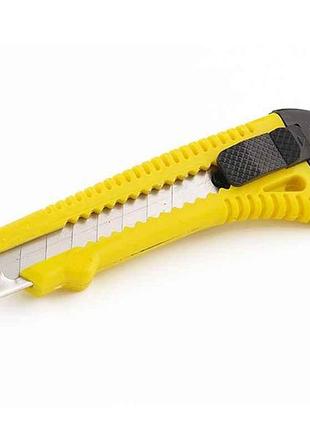 Нож 18мм выдвижной с металлической наравнизывающей тм сила