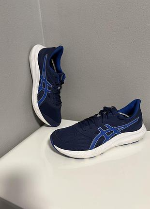 Кросівки asics