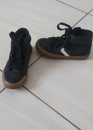 Ботинки кроссовки утепленные