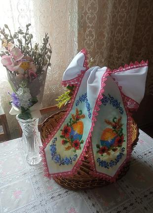 Банти на пасхальний кошик вишиті бісером.