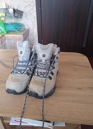 Трекінгові черевики merrell.