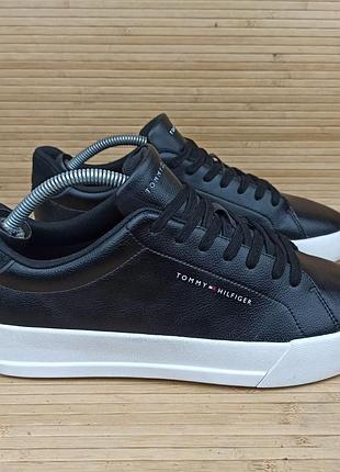 Кросівки tommy hilfiger court leather essential розмір 45 (29 см.)