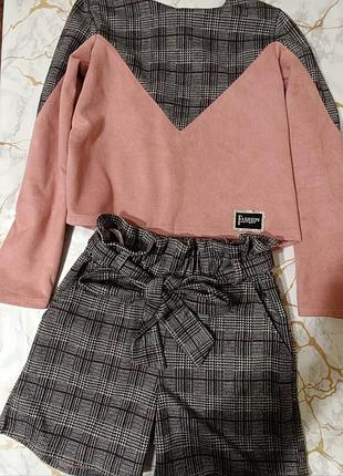 Нарядный костюм с шортами