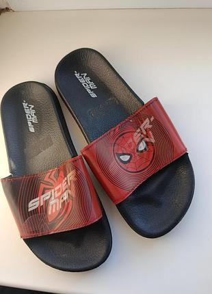 Шльопанці переливашки spiderman