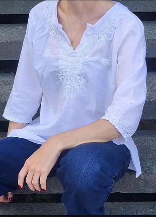Біла хлопкова туніка з вишивкою