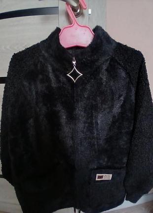 Альпака жіноча на замоч з карманами.