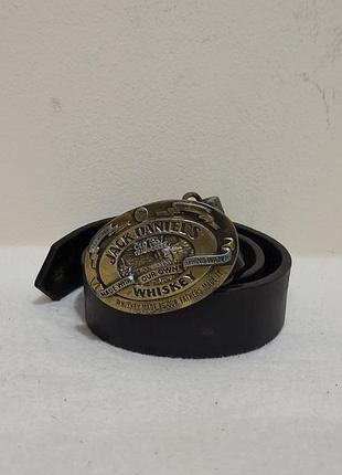 Кожаный ремень пояс с маслянистой пряжкой