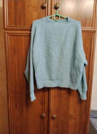 Свитер женский