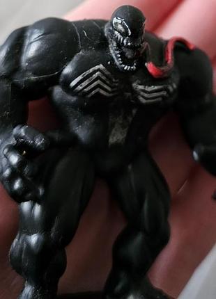 Фигурка венона из вселенной marvel. 3