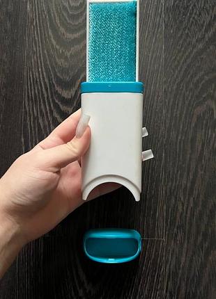 Дорожня щітка для видалення шерсті та ворсу