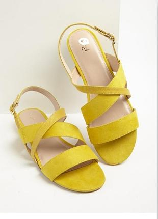 Босоніжки жіночі 41(8)