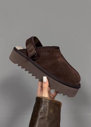 Жіночі зимові уггі з натурального хутра ugg lanah clog platform chocolate premium