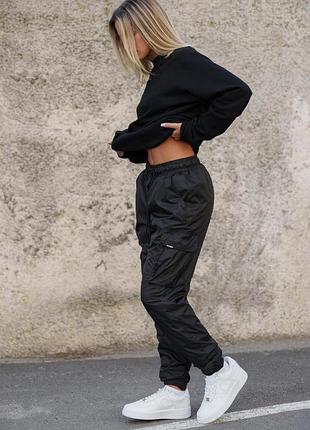 Женские теплые брюки карго черные полиэстер с флисом осень-зима