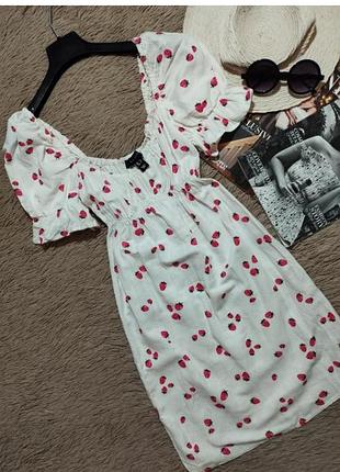 Сукня полуничка