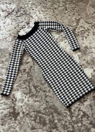 Тепле плаття гусина лапка класика