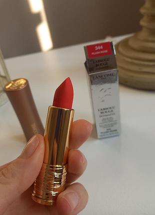 Губная помада lancome