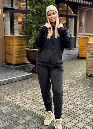 Теплый спортивный костюм велюр на меху на молнии