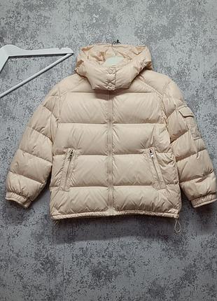 Пуховая курточка от бренда moncler