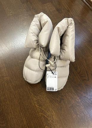 Зимове жіноче взуття (дутики)