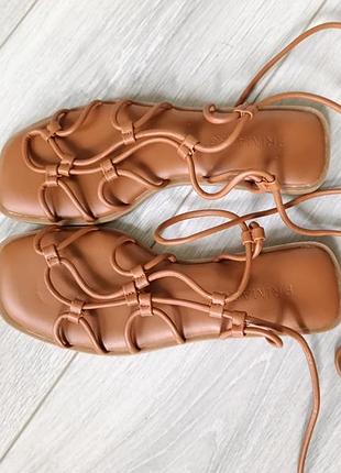 Сандалии женские