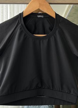 Спортивний топ