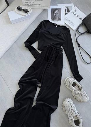 Зручний жіночий велюровий спортивний костюм укорочена кофта з довгими рукавами та штани палаццо вільного крою на резинці зі шнурком