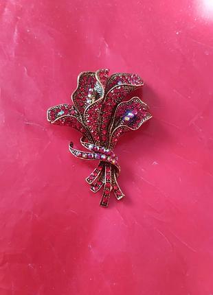 Роскошная брошь букет каллы с кристаллами swarovski